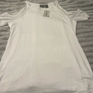 NWT Daytrip sz large white open shoulder top. Dress up or down.